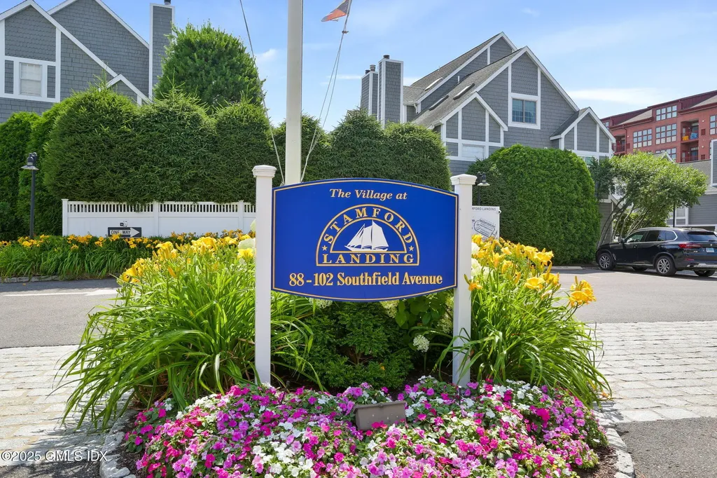 88 Southfield Avenue Stamford CT 06902