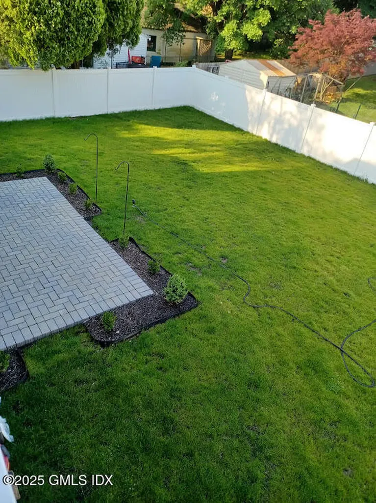 105 Houston Terrace Stamford CT 06902