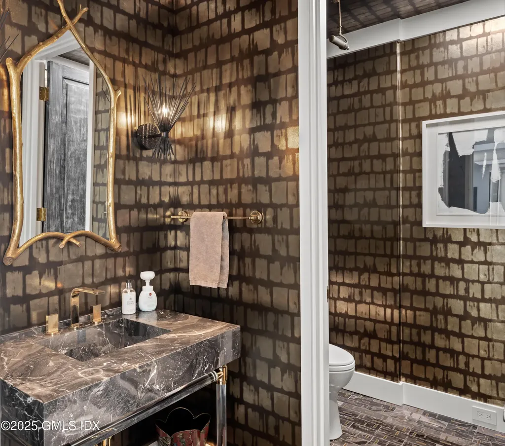 4800 Congress Street Fairfield CT 06824