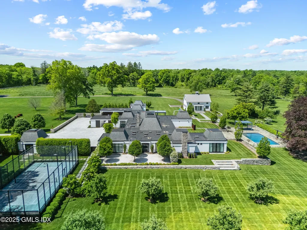 4800 Congress Street Fairfield CT 06824