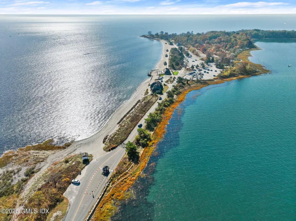 209 Shore Road Old Greenwich CT 06870