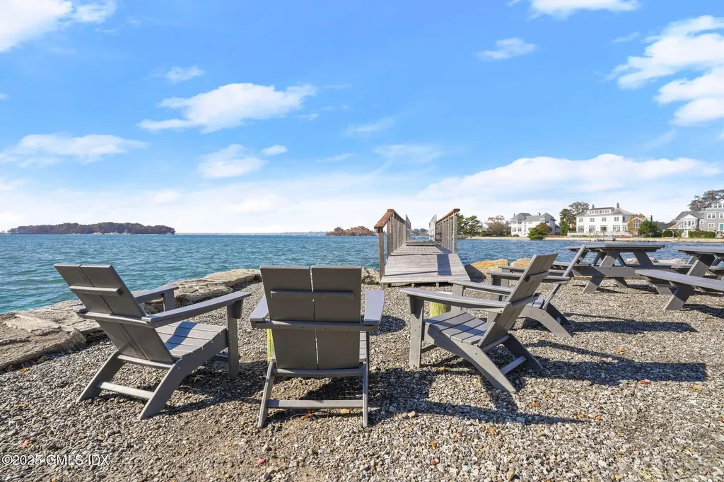 209 Shore Road Old Greenwich CT 06870