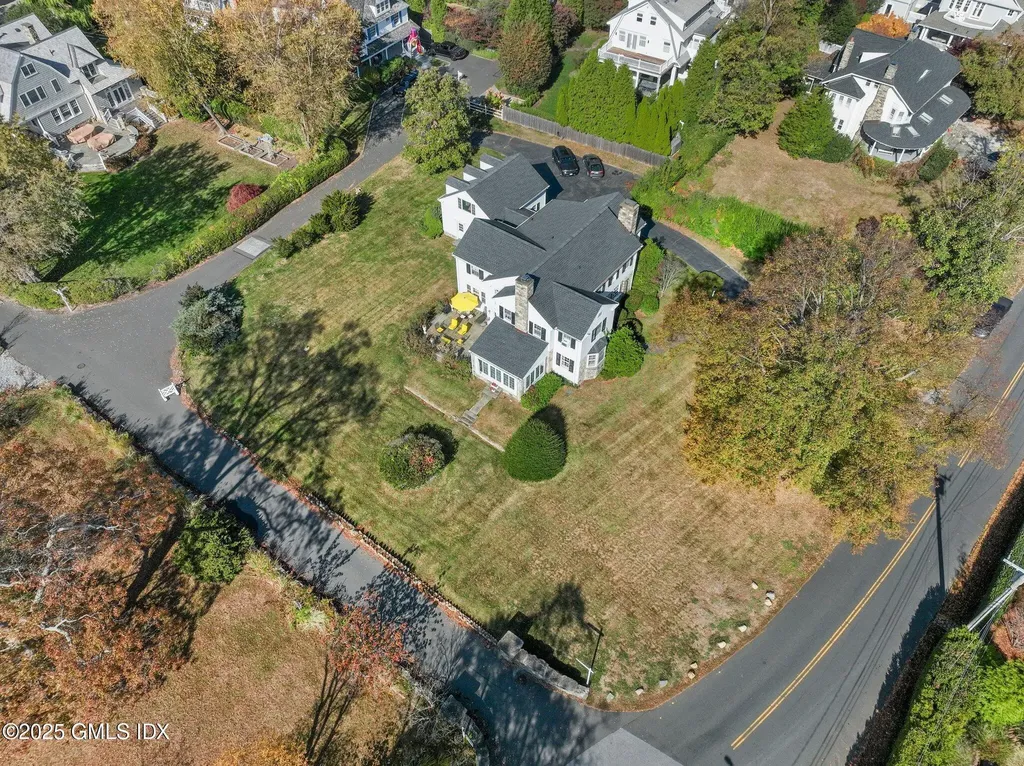 209 Shore Road Old Greenwich CT 06870