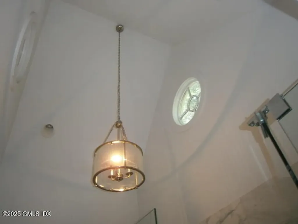 65 Sherwood Place Greenwich CT 06830