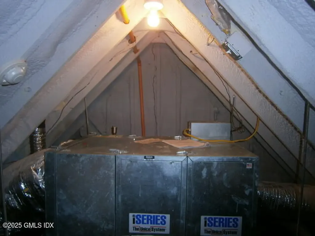 65 Sherwood Place Greenwich CT 06830