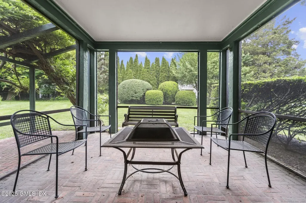 20 Cook Road Stamford CT 06902