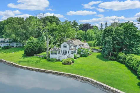 16 Marlow Court Riverside CT 06878
