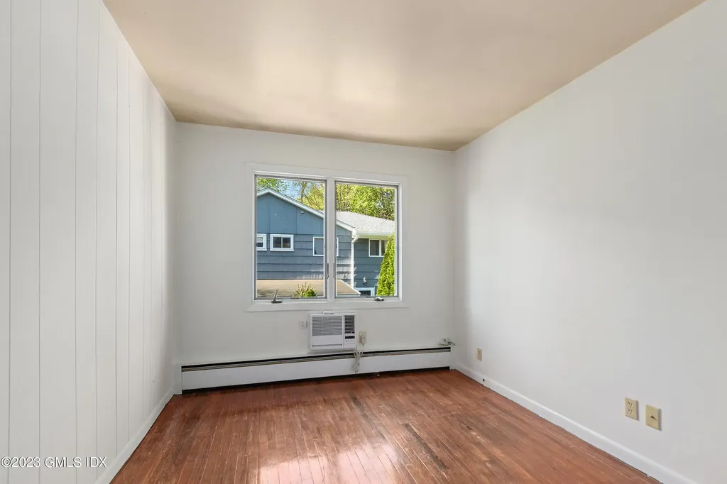 2 Walker Court Greenwich CT 06831