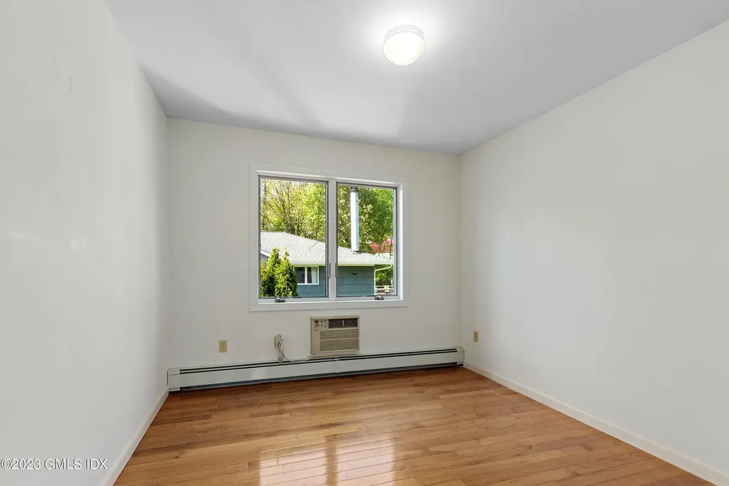 2 Walker Court Greenwich CT 06831