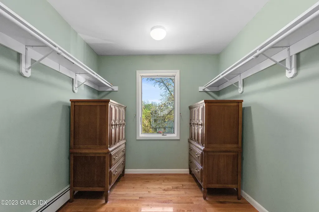 2 Walker Court Greenwich CT 06831