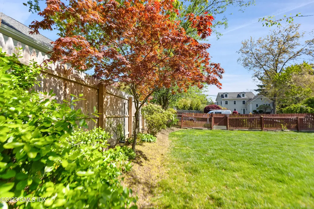 2 Walker Court Greenwich CT 06831