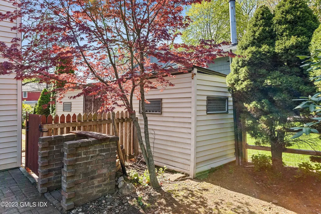 2 Walker Court Greenwich CT 06831