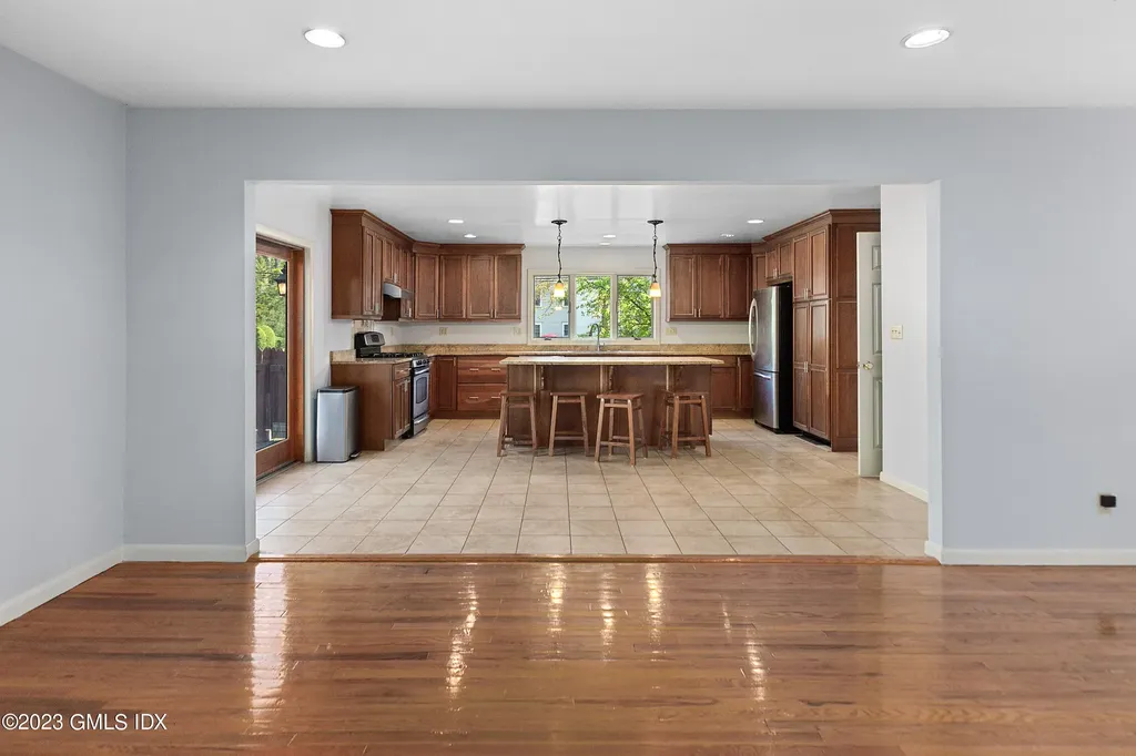 2 Walker Court Greenwich CT 06831