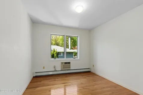 2 Walker Court Greenwich CT 06831