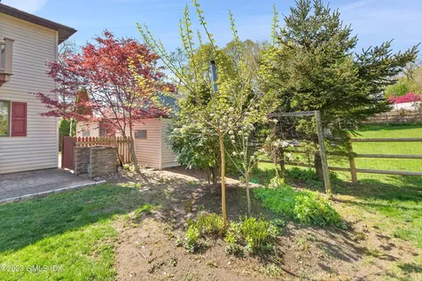 2 Walker Court Greenwich CT 06831