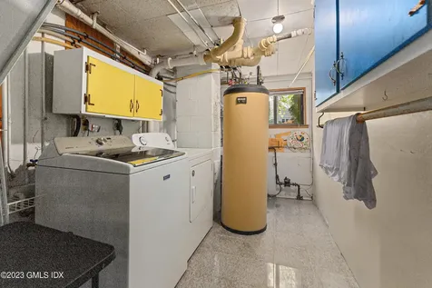 2 Walker Court Greenwich CT 06831