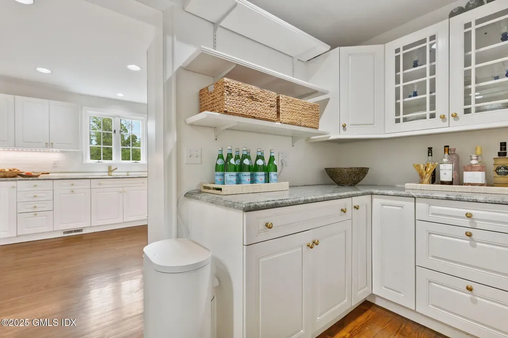 160 Stanwich Road Greenwich CT 06830