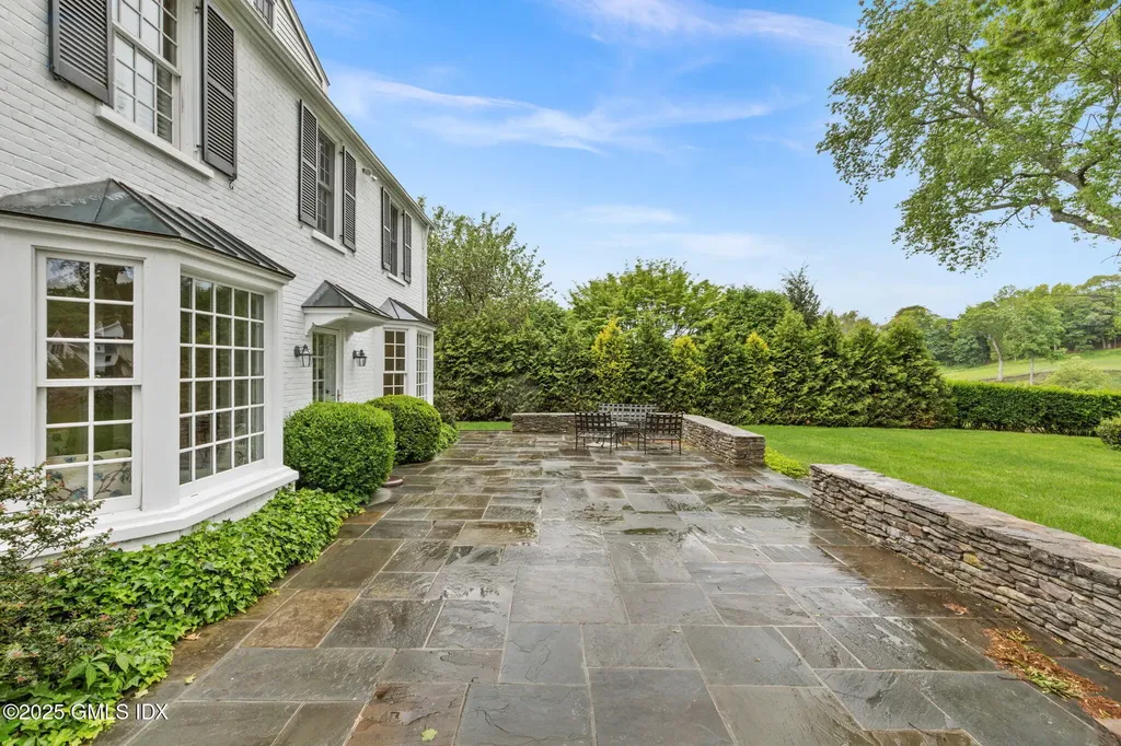 160 Stanwich Road Greenwich CT 06830
