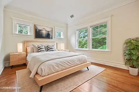 19 Woodland Drive Greenwich CT 06830