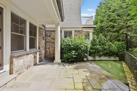 19 Woodland Drive Greenwich CT 06830