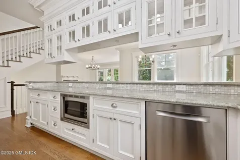 19 Woodland Drive Greenwich CT 06830