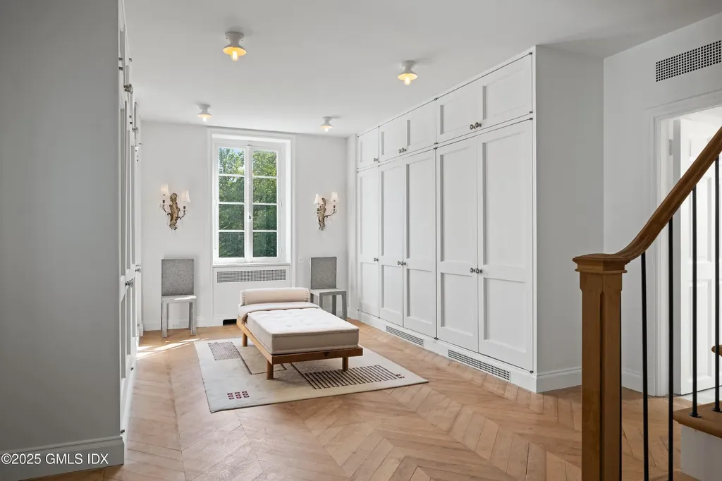 104 Dans Highway New Canaan CT 06840