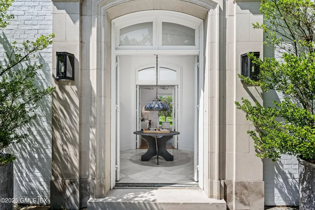 104 Dans Highway New Canaan CT 06840