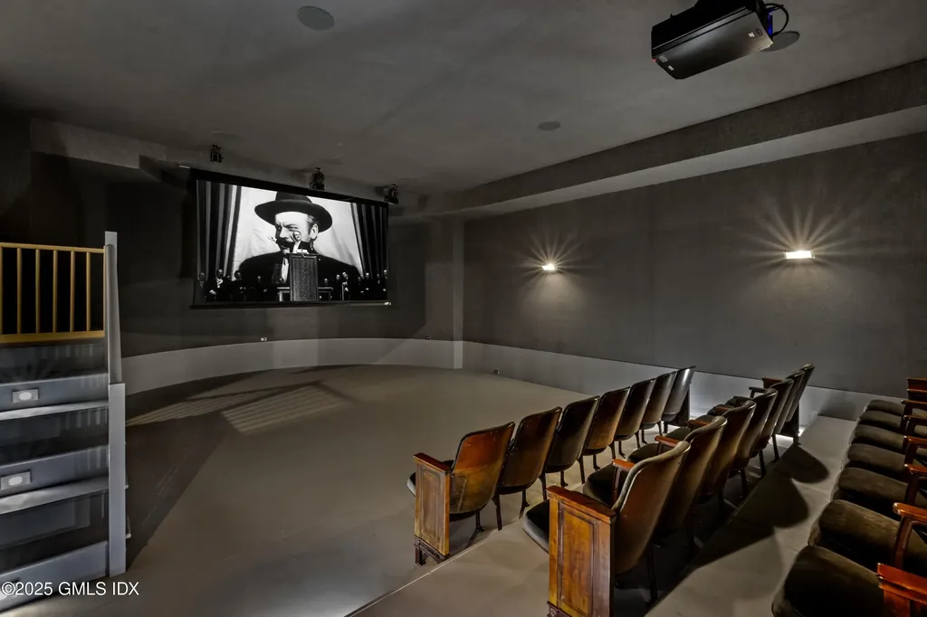 104 Dans Highway New Canaan CT 06840