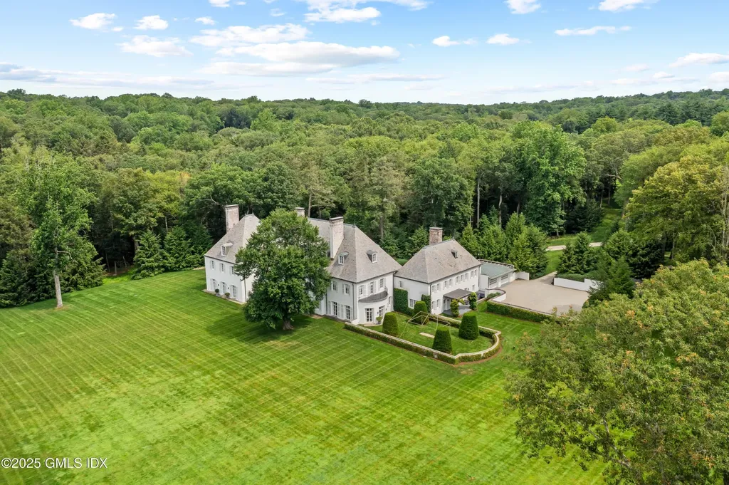 104 Dans Highway New Canaan CT 06840