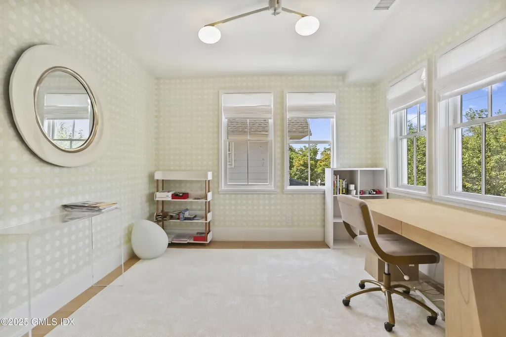 21 Ridge Street Greenwich CT 06830