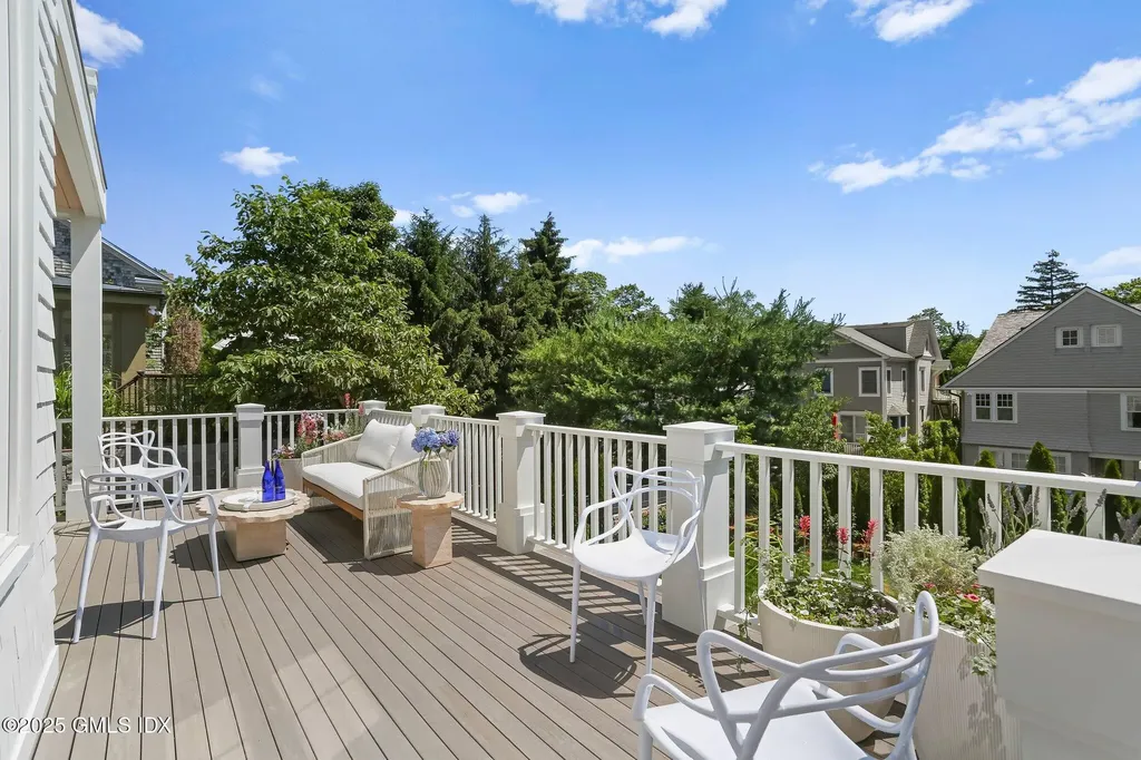 21 Ridge Street Greenwich CT 06830