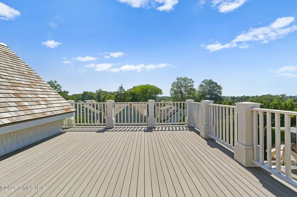 21 Ridge Street Greenwich CT 06830