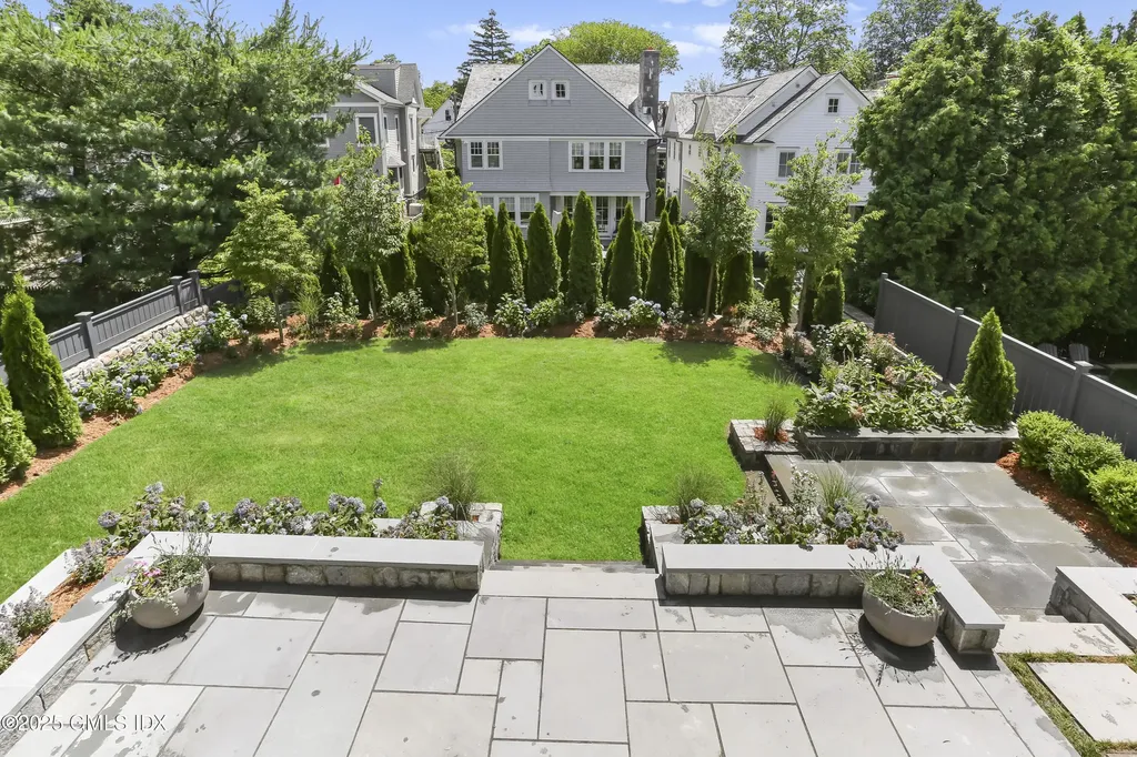 21 Ridge Street Greenwich CT 06830