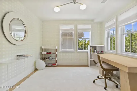 21 Ridge Street Greenwich CT 06830