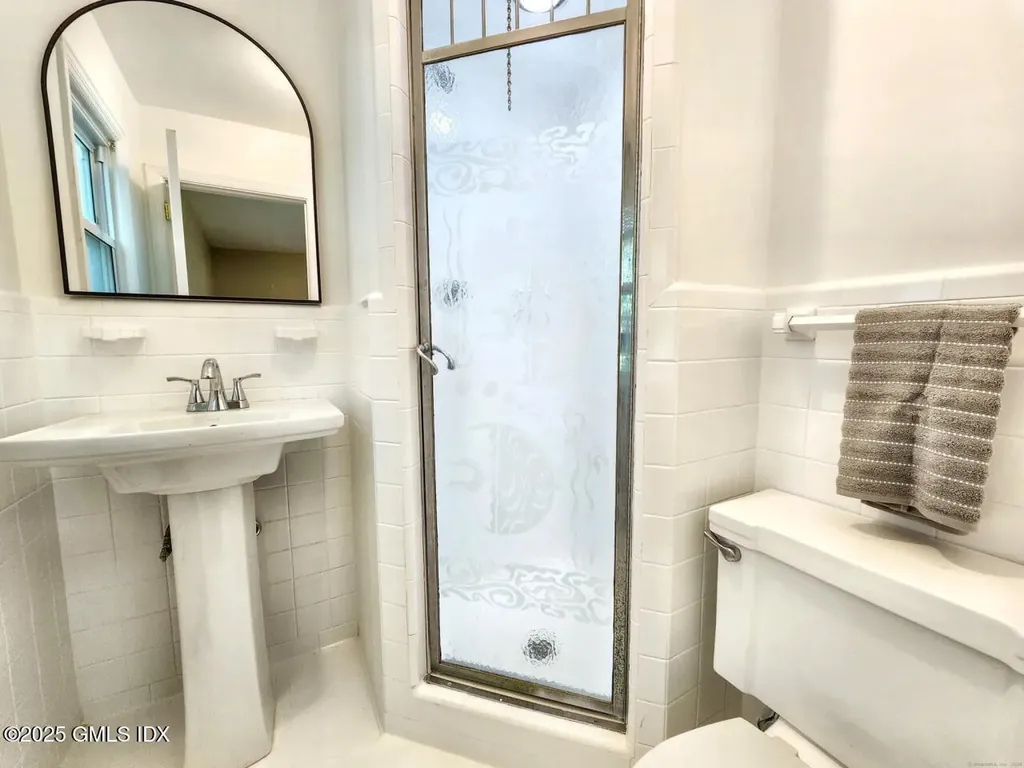 182 Turner Road Stamford CT 06905