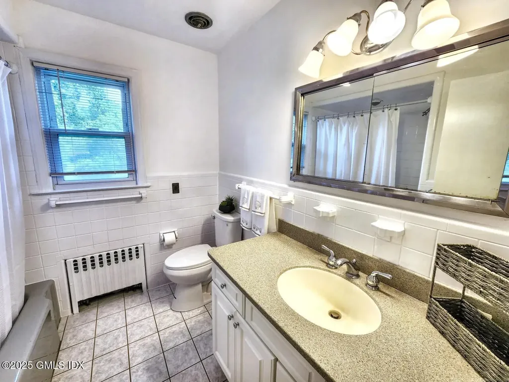 182 Turner Road Stamford CT 06905