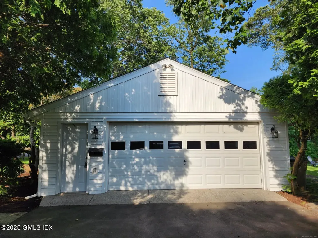 182 Turner Road Stamford CT 06905