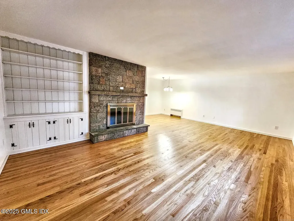 182 Turner Road Stamford CT 06905