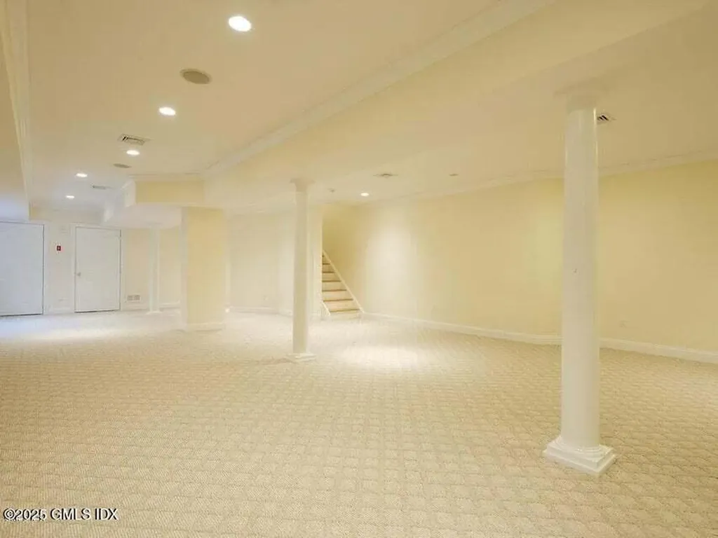 16 Orchard Place Greenwich CT 06830