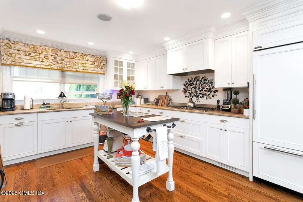 16 Orchard Place Greenwich CT 06830