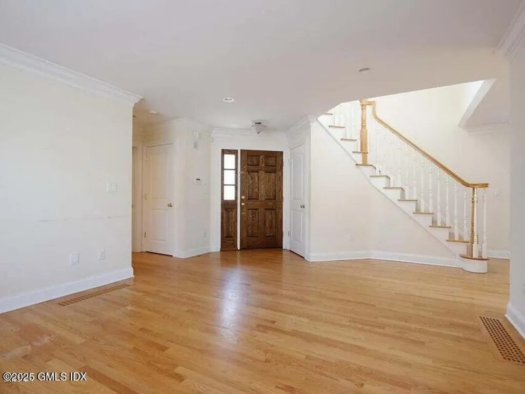 16 Orchard Place Greenwich CT 06830