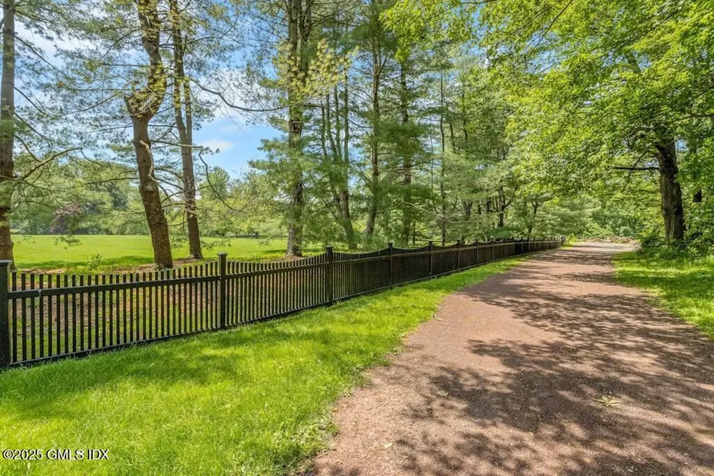 176 Bedford Road Greenwich CT 06831