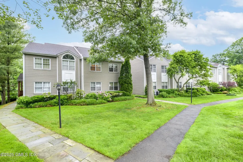 51 Old Kings Highway Old Greenwich CT 06870