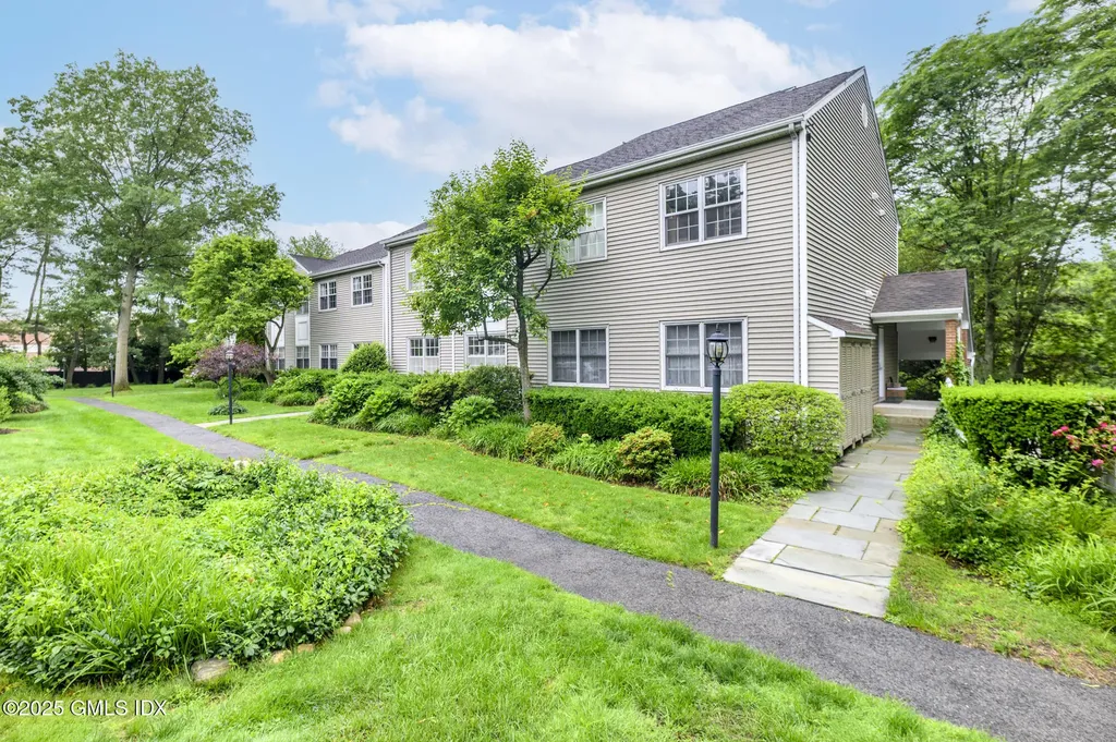 51 Old Kings Highway Old Greenwich CT 06870