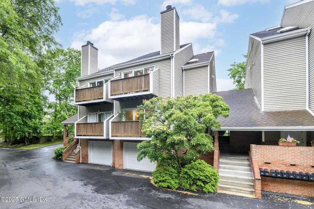 51 Old Kings Highway Old Greenwich CT 06870