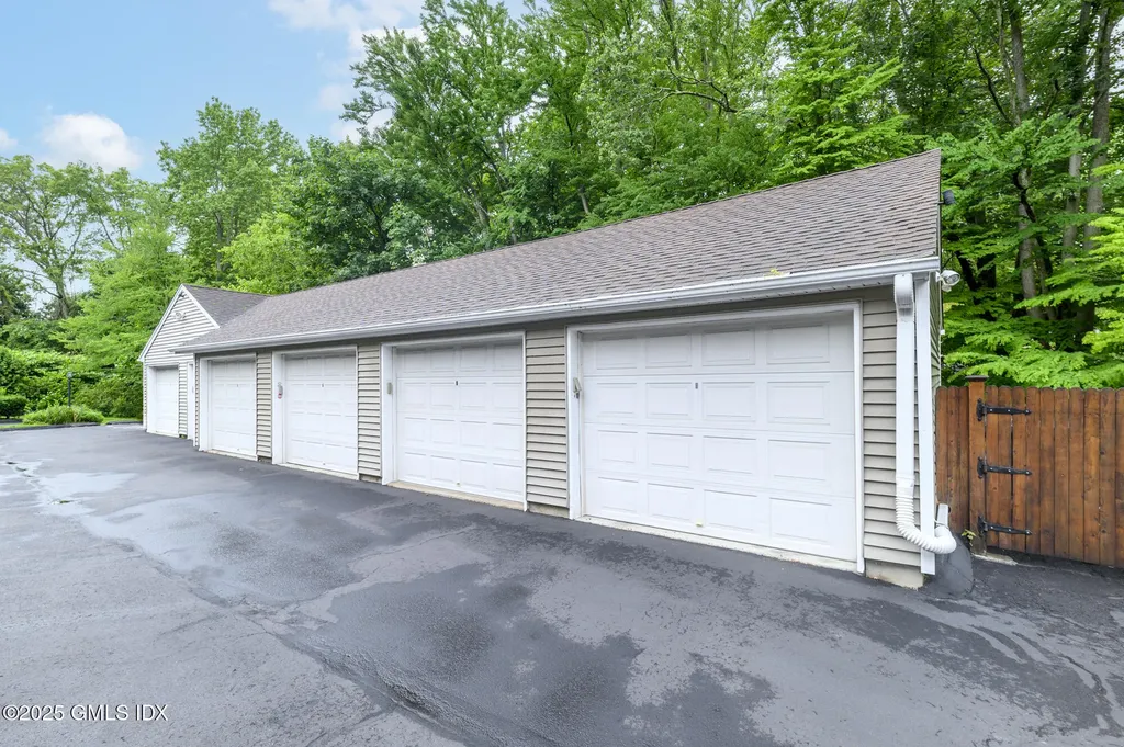 51 Old Kings Highway Old Greenwich CT 06870