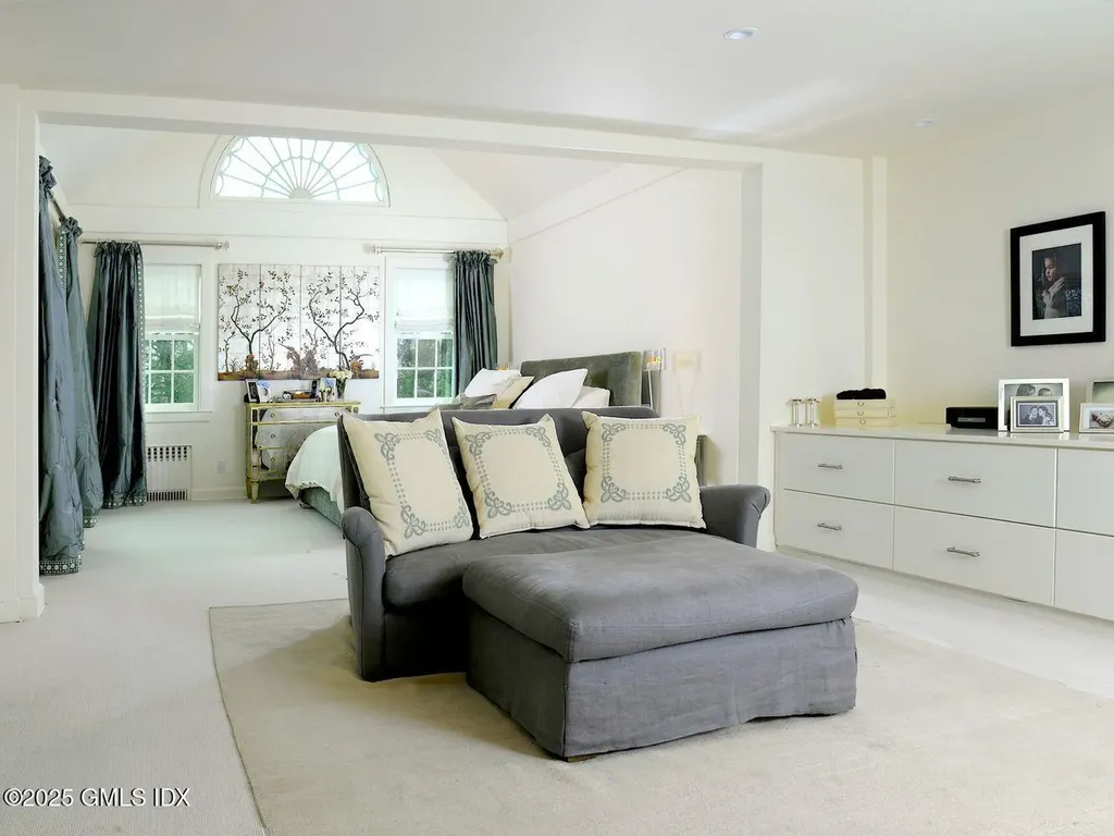 331 Round Hill Road Greenwich CT 06831