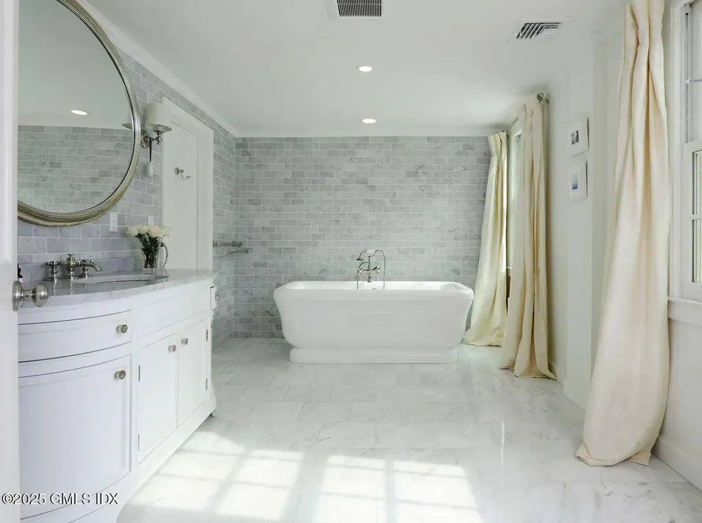 331 Round Hill Road Greenwich CT 06831