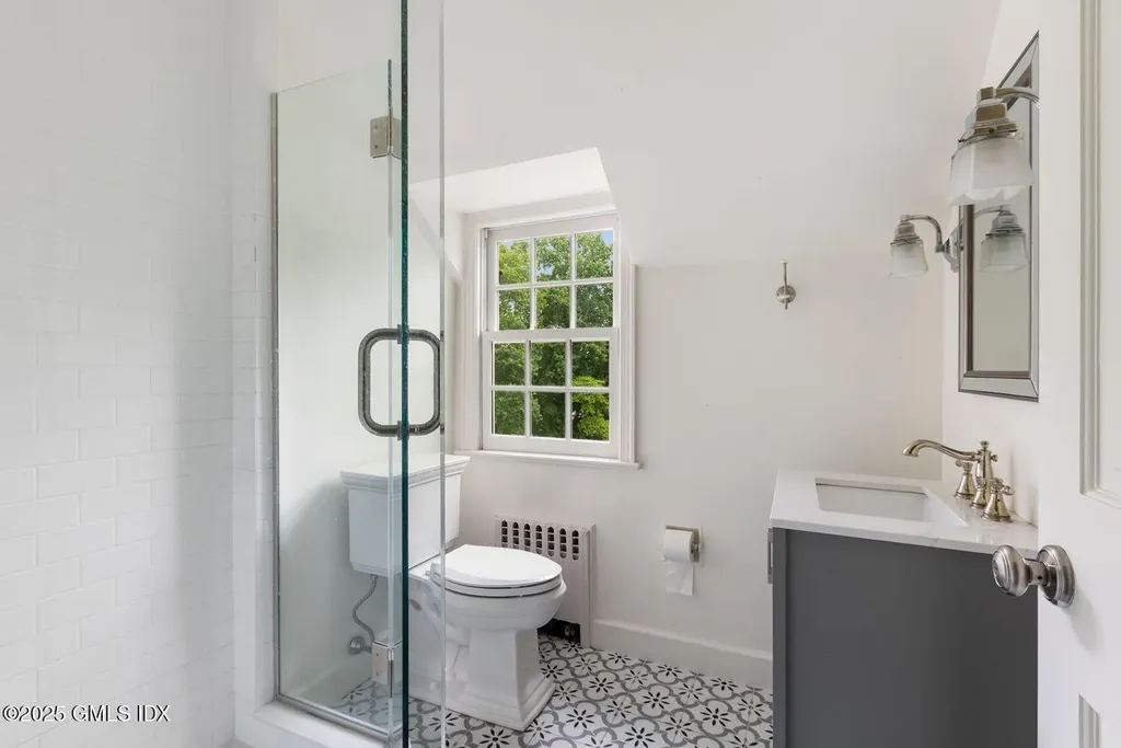 331 Round Hill Road Greenwich CT 06831