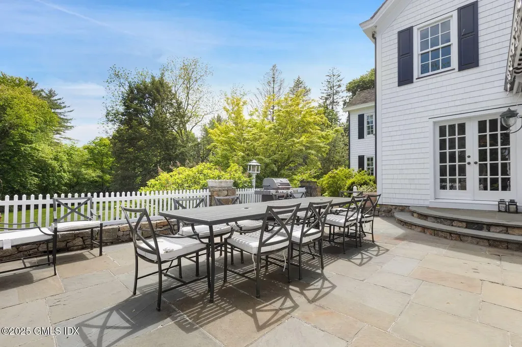 331 Round Hill Road Greenwich CT 06831